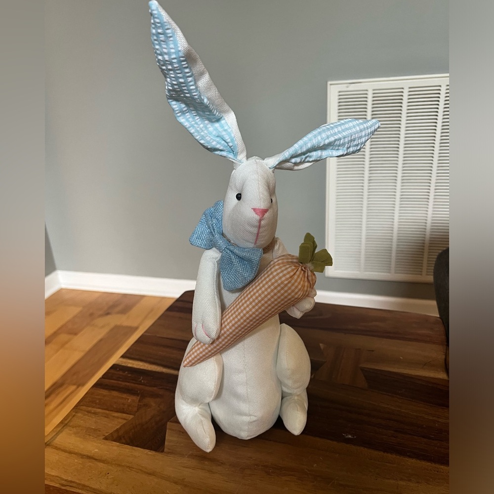 Easter bunny decor